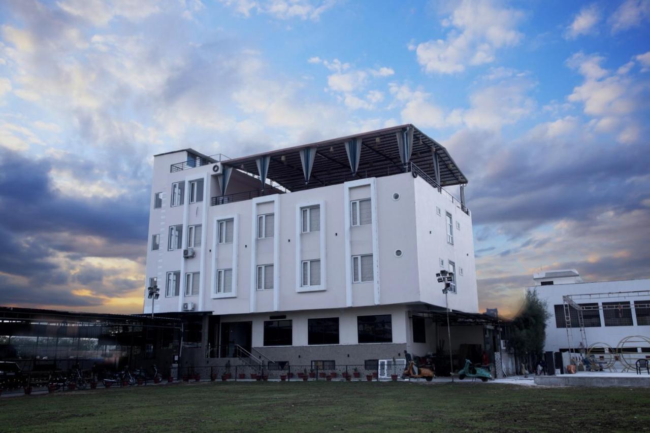 Hotel Bhairav Bagh With Swimming Pool Udaipur Exterior photo